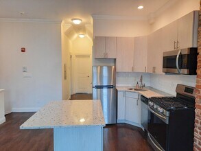 158 6th St in Hoboken, NJ - Building Photo - Building Photo