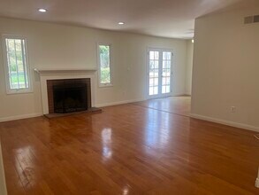 3505 Santa Clara Way in Carlsbad, CA - Building Photo - Building Photo