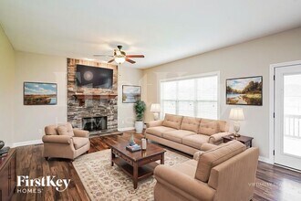1232 Upland Terrace in Clarksville, TN - Building Photo - Building Photo
