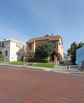 1338 N Berendo St Apartments