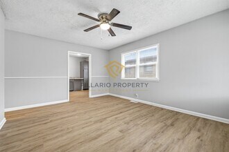 1652 N Coolidge Ave in Indianapolis, IN - Building Photo - Building Photo
