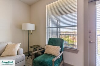 4115 Louetta Rd in Spring, TX - Foto de edificio - Building Photo