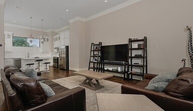 4629 Crawford St in Houston, TX - Building Photo - Building Photo