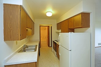 The Atrium Apartments in Milwaukee, WI - Foto de edificio - Interior Photo