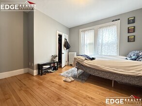 203 High St, Unit 1 in Brookline, MA - Building Photo - Building Photo