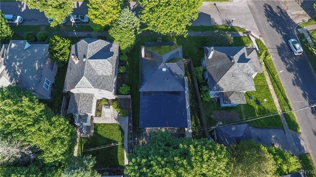 property at 216 Park Dr W