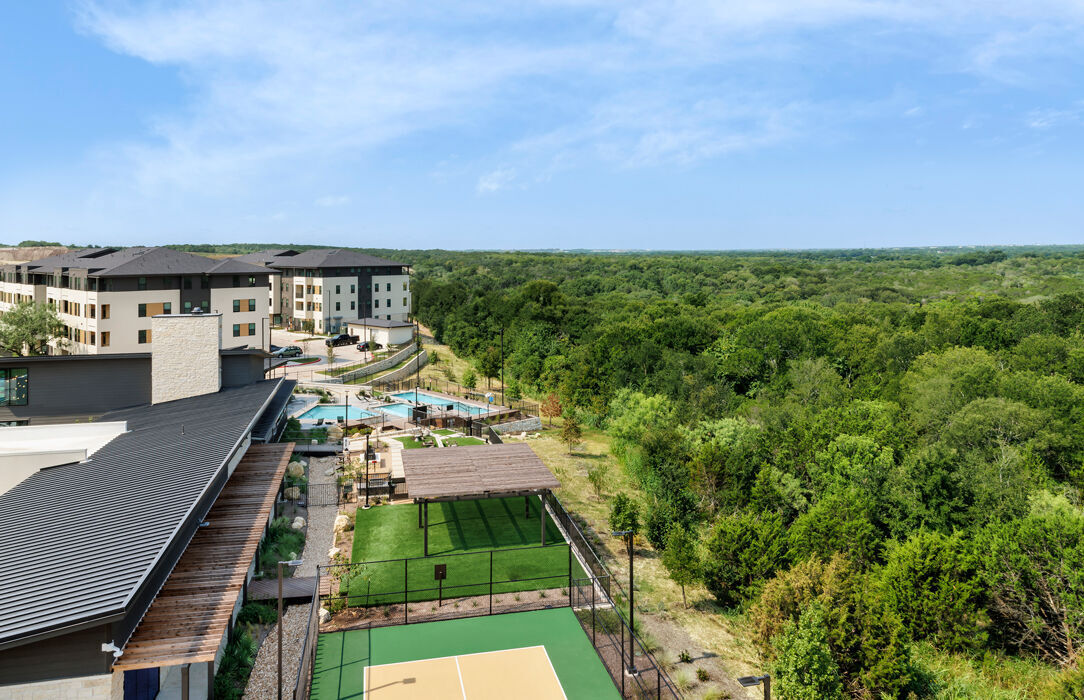 Cadena at the Falls in Austin, TX - Foto de edificio