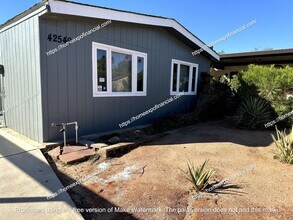 42549 Tungsten Pl in Palm Desert, CA - Building Photo - Building Photo