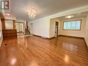 4327 Mitchell Ave in Niagara Falls, ON - Building Photo - Building Photo