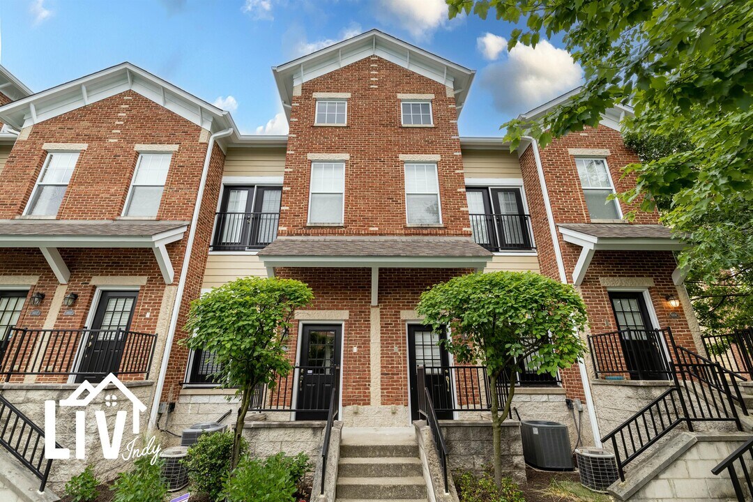 6606 Reserve Dr in Indianapolis, IN - Building Photo