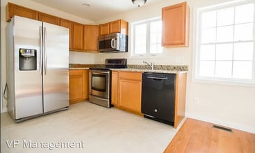 463 Springfield St in Agawam, MA - Building Photo - Building Photo