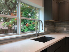 8000 NW 12th Pl in Miami, FL - Building Photo - Building Photo