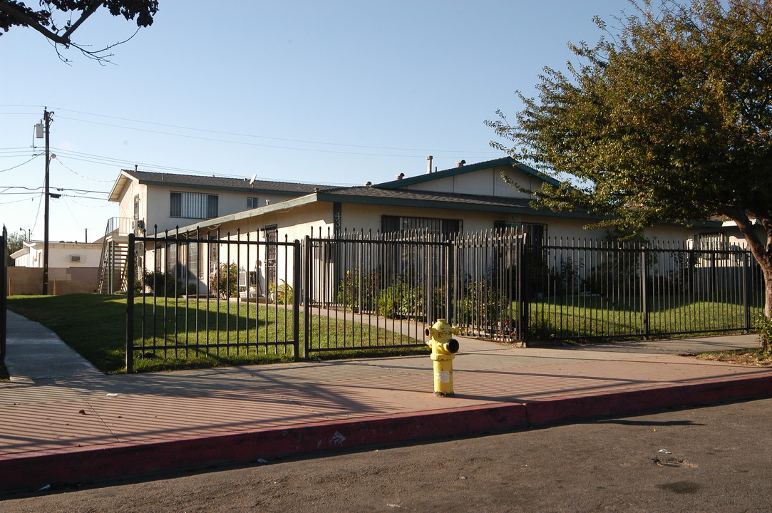 439 & 509 Parkside Ave in Ontario, CA - Building Photo