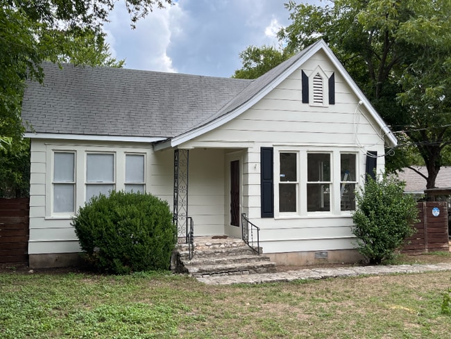 9100 Georgian Dr