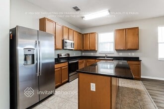 10750 Pictorial Park Dr in Tampa, FL - Building Photo - Building Photo