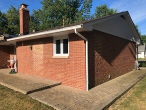 141 Park St in Plain City, OH - Building Photo - Building Photo