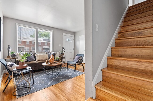 4937 Schaub Ave in Baltimore, MD - Building Photo - Building Photo