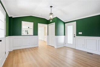 127 Perry St in Loganville, GA - Building Photo - Building Photo