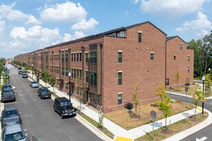 Banner Row in Baltimore, MD - Building Photo