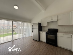 7239 Glen Bay Dr in San Antonio, TX - Building Photo - Building Photo
