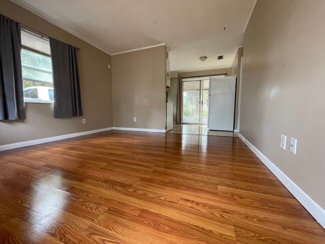 1127 Jones Ave, Unit 1127 in Inverness, FL - Foto de edificio - Building Photo