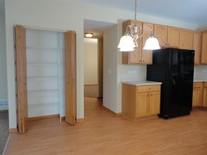 1204 Stonecrop Ln in Joliet, IL - Building Photo - Building Photo