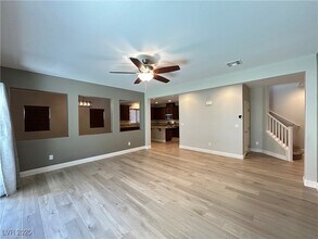 6433 Willowstone St in Las Vegas, NV - Building Photo - Building Photo