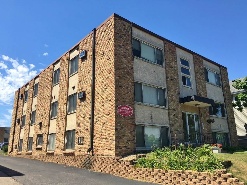 4th Street Apartments in Minneapolis, MN - Building Photo