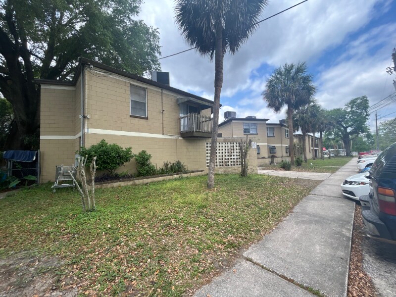 6916 Old Kings Rd S in Jacksonville, FL - Building Photo