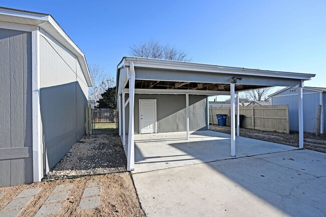 1358 Bartels St in New Braunfels, TX - Building Photo - Building Photo