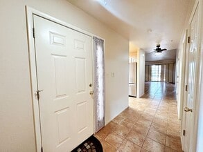 2851 S Valley View Blvd in Las Vegas, NV - Building Photo - Building Photo