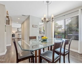 4060 Summershade Ln in Moorpark, CA - Building Photo - Building Photo