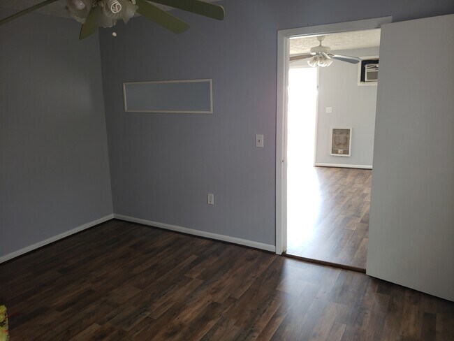 1008 Pennsylvania Ave NW in Jacksonville, AL - Building Photo - Building Photo