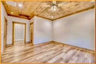 224 E Ridge Ln in Ellijay, GA - Building Photo - Building Photo