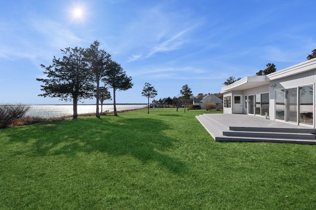 4A Last Ln in Hampton Bays, NY - Building Photo