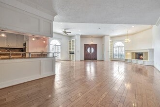 4063 Breakwood Dr in Houston, TX - Building Photo - Building Photo