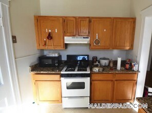 92 Maple St in Malden, MA - Building Photo - Building Photo