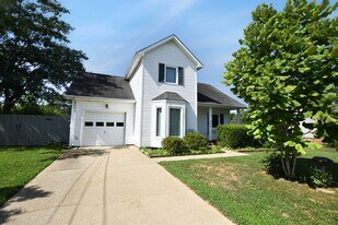 2870 Chinquapin Ln in Clarksville, TN - Building Photo