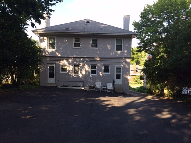 2615 Sheridan Dr, Unit 3 in Cincinnati, OH - Foto de edificio - Building Photo