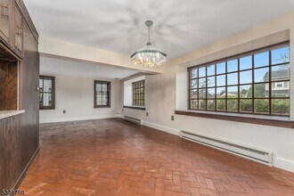 12 New York Ave in Flemington, NJ - Building Photo - Building Photo