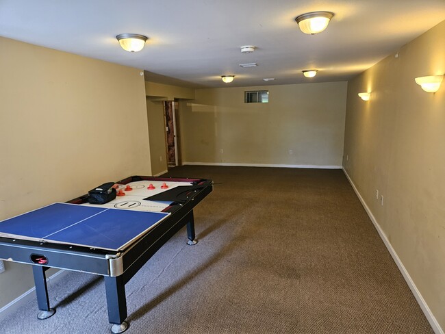 27 Route 103 in Sunapee, NH - Building Photo - Building Photo