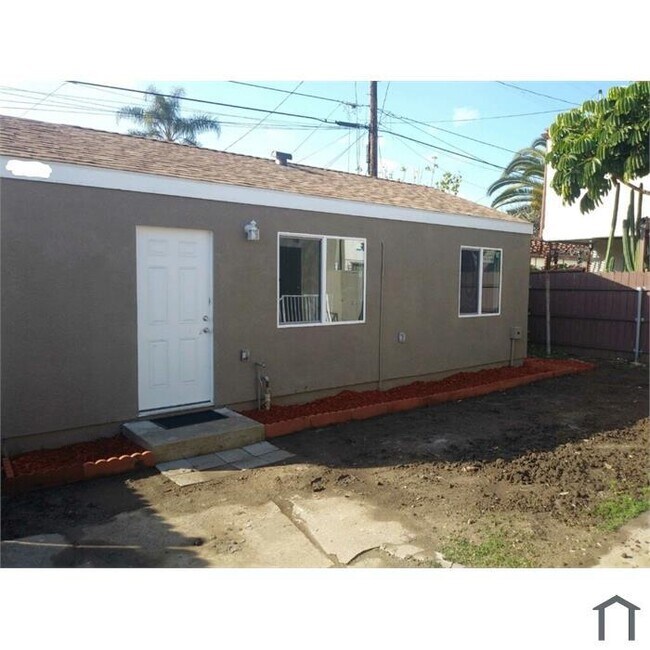 524 W 102nd St, Unit 524 W 102nd St