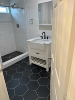 4705 16th Ave in Sacramento, CA - Building Photo