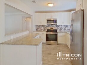 6822 31st Ave N in St. Petersburg, FL - Building Photo - Building Photo