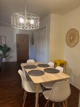 1250 W Nine Mile Rd in Ferndale, MI - Building Photo - Building Photo