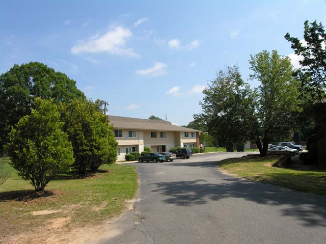 University Commons in Greenwood, SC - Foto de edificio