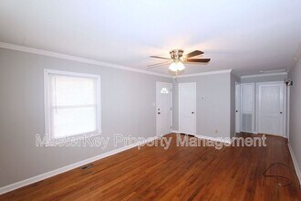 2413 Derby Dr in Raleigh, NC - Building Photo - Building Photo