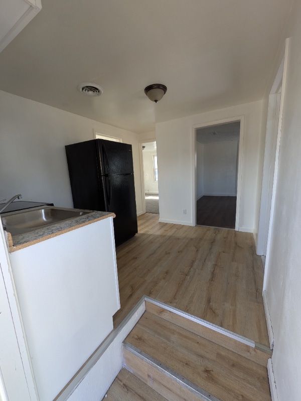 933 Ashland Rd in Mansfield, OH - Foto de edificio - Building Photo