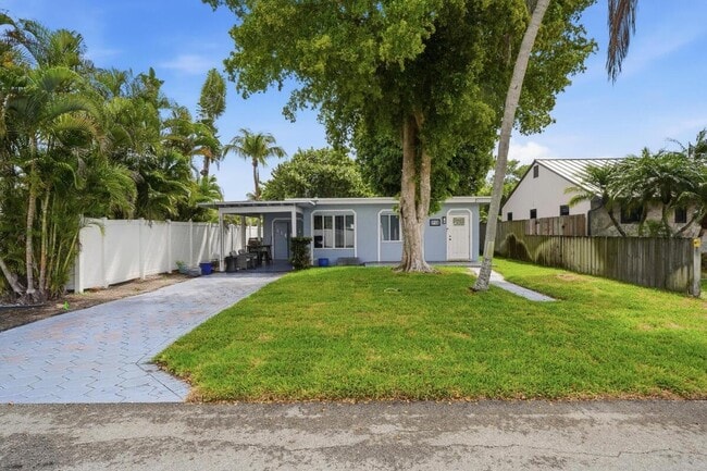 property at 712 NE 10th Ave