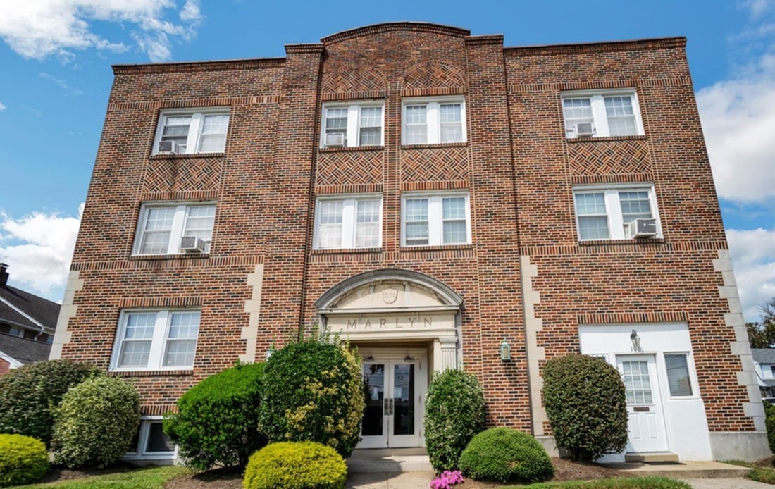 Marlyn Apartments in Upper Darby, PA - Foto de edificio